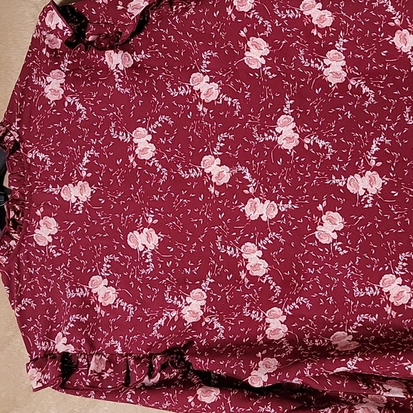 Nwt Rachel Parcell Floral Ruffle Top Burgundy Beet Falling Floral - Picture 7 of 15